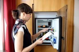 Nguyên nhân tủ lạnh bị kêu và cách khắc phục nhanh chóng, hiệu quả nhất